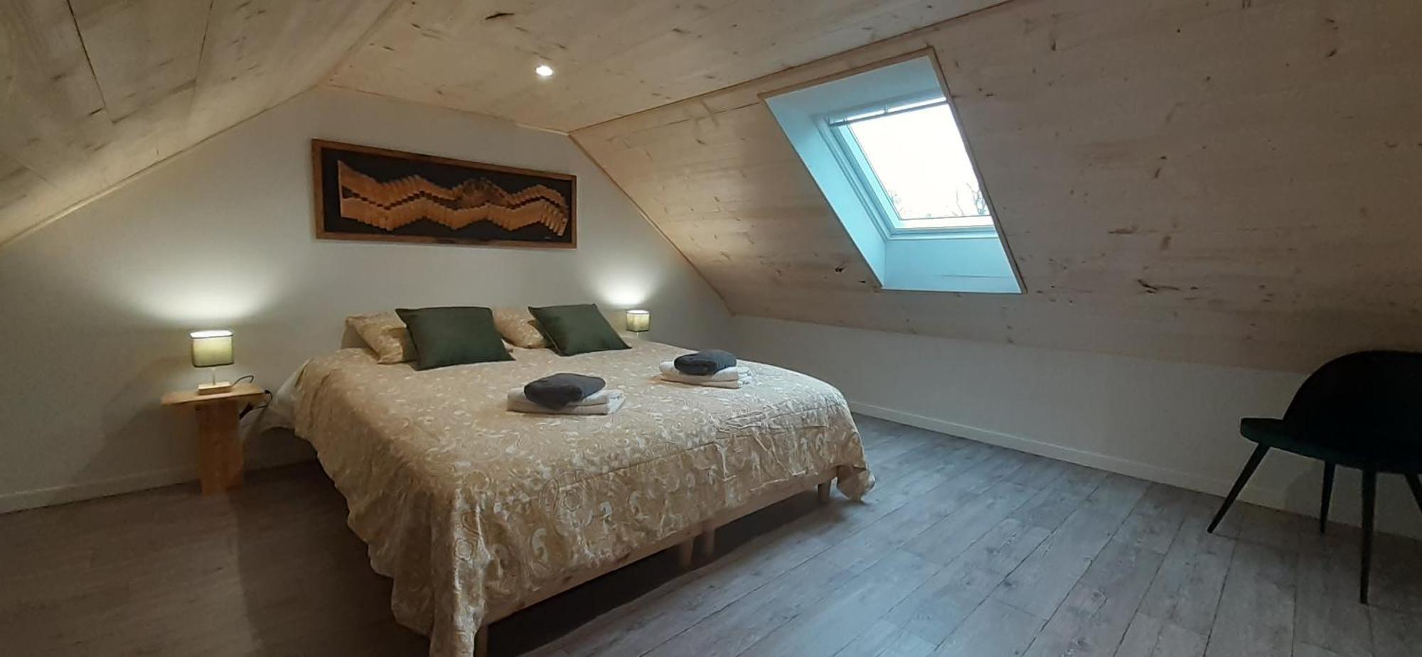 Chalets De Pont Cob Avec Spa Gouézec Esterno foto