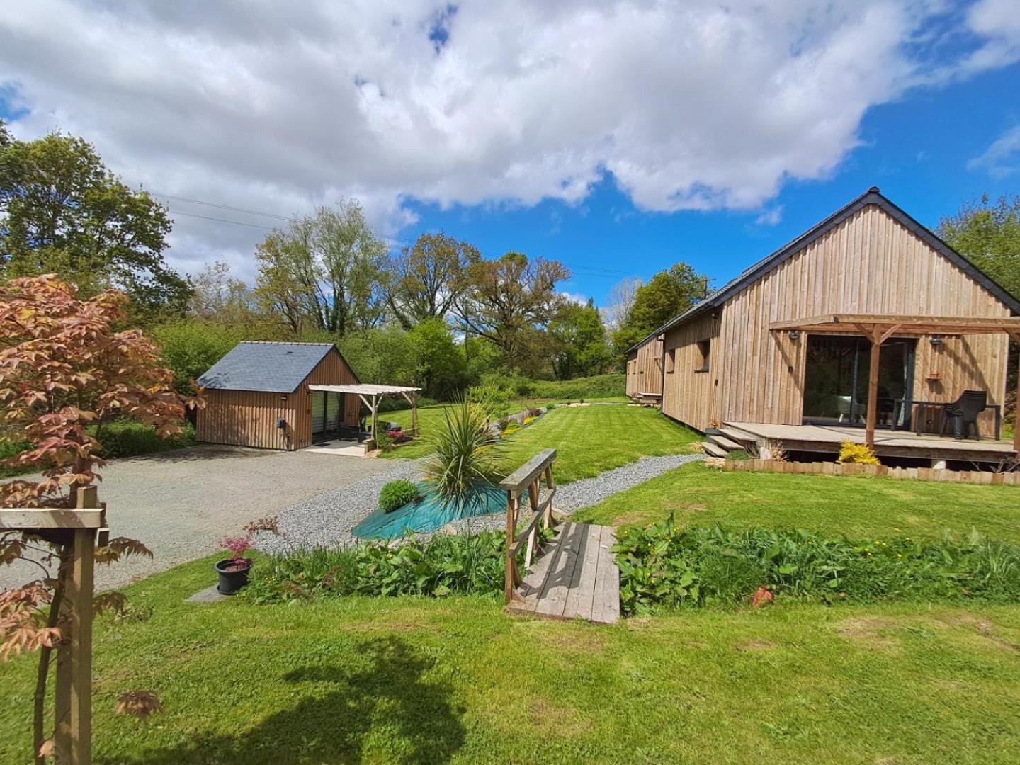 Chalets De Pont Cob Avec Spa Gouézec Esterno foto
